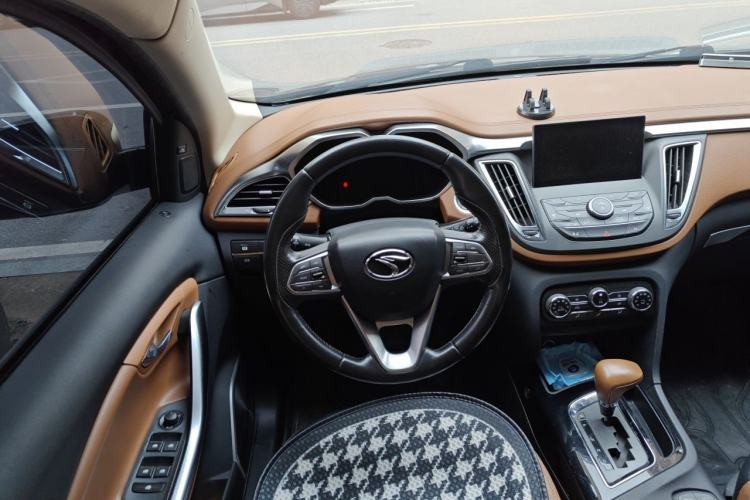 Used Soueast DX7 2015 1.5T Automatic Luxury Model Steering Wheel