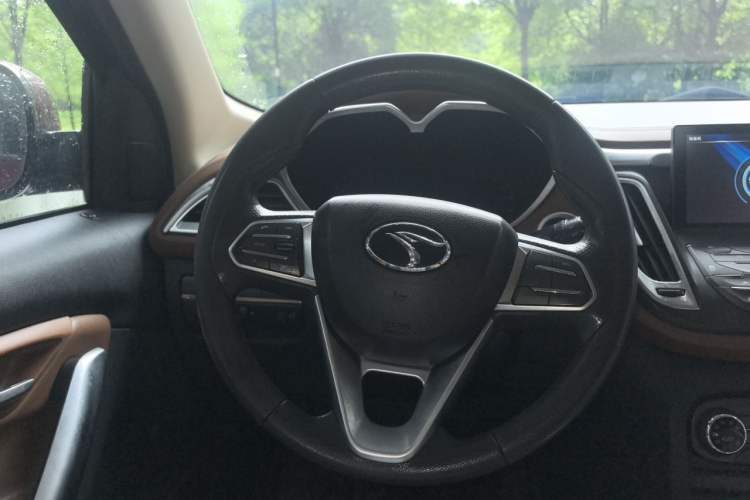 Used Soueast DX7 2015 1.5T Manual Luxury Model Steering Wheel