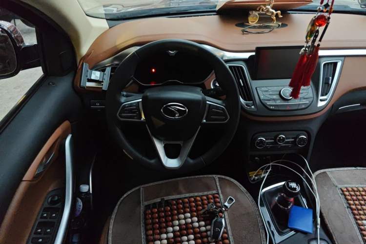 Used Soueast DX7 2015 1.5T Manual Elite Model Steering Wheel