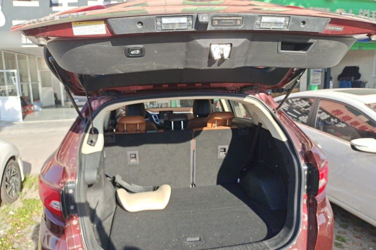 Used Soueast DX7 2015 1.5T Manual Luxury Model Trunk