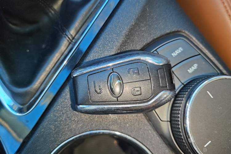 Used Soueast DX7 2015 1.5T Manual Luxury Model Vehicle Key