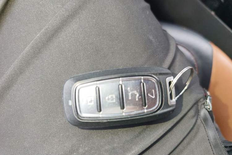 Used Soueast DX7 2015 1.5T Manual Luxury Model Vehicle Key