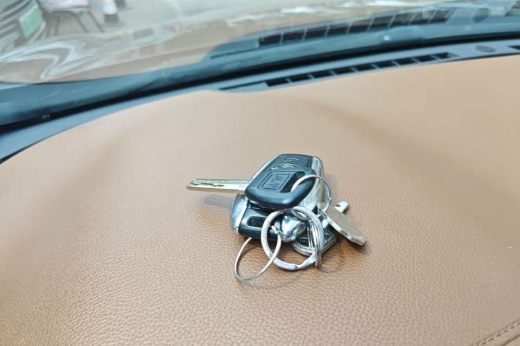 Used Soueast DX7 2015 1.5T Manual Luxury Model Vehicle Key
