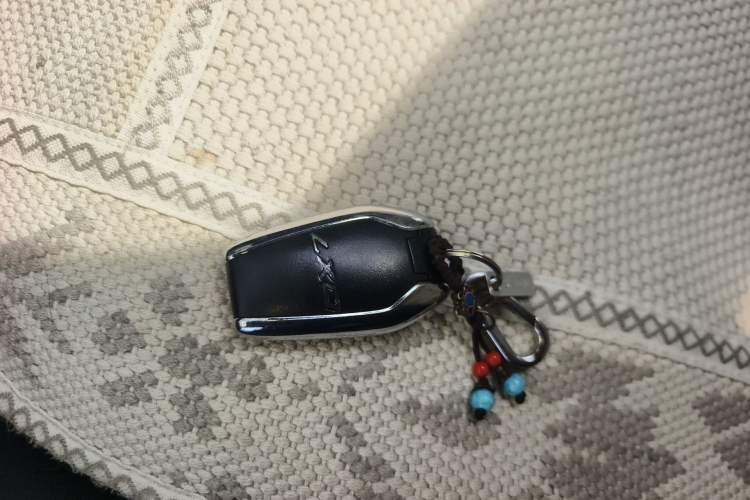 Used Soueast DX7 2015 1.5T Automatic Luxury Model Vehicle Key