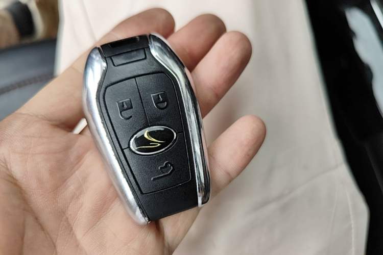Used Soueast DX7 2015 1.5T Automatic Luxury Model Vehicle Key