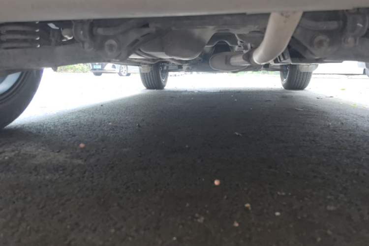 Used Soueast DX7 2015 1.5T Manual Luxury Model Chassis Rear
