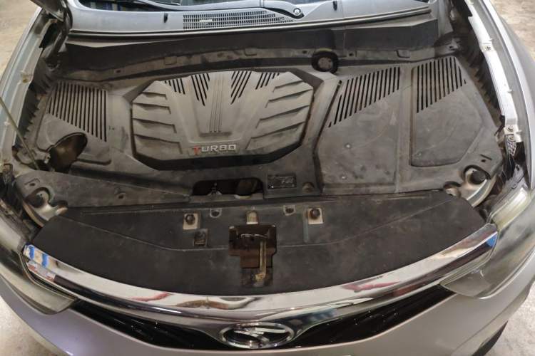 Used Soueast DX7 2015 1.5T Manual Luxury Model Engine Bay