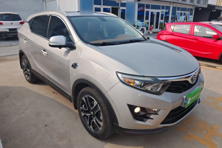 Used Soueast DX7 2015 1.5T Automatic Prestige Model Exterior 1