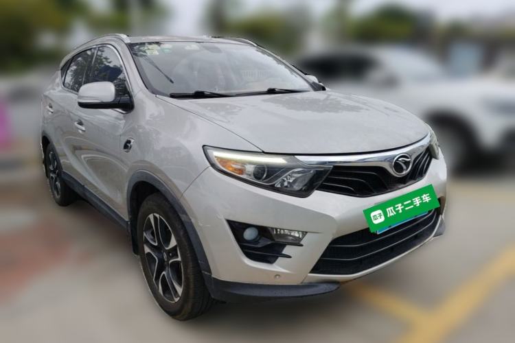 Used Soueast DX7 2015 1.5T Manual Luxury Model Front Right 45 Deg