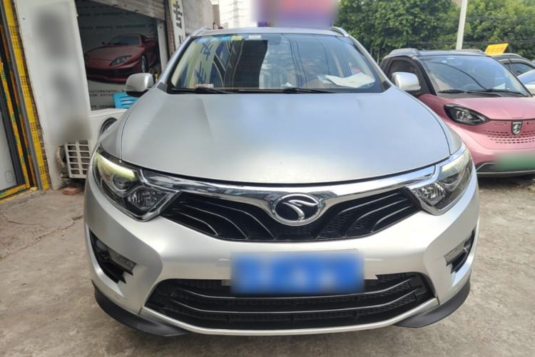 Used Soueast DX7 2015 1.5T Manual Luxury Model Front