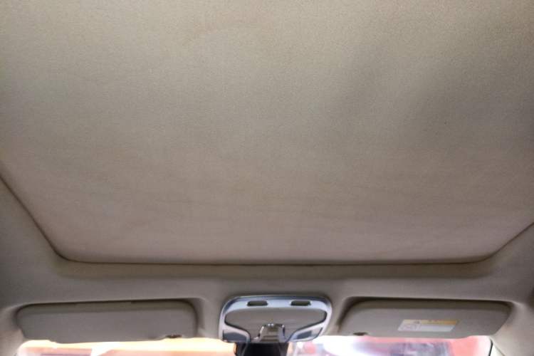 Used Soueast DX7 2015 1.5T Automatic Prestige Model Headliner