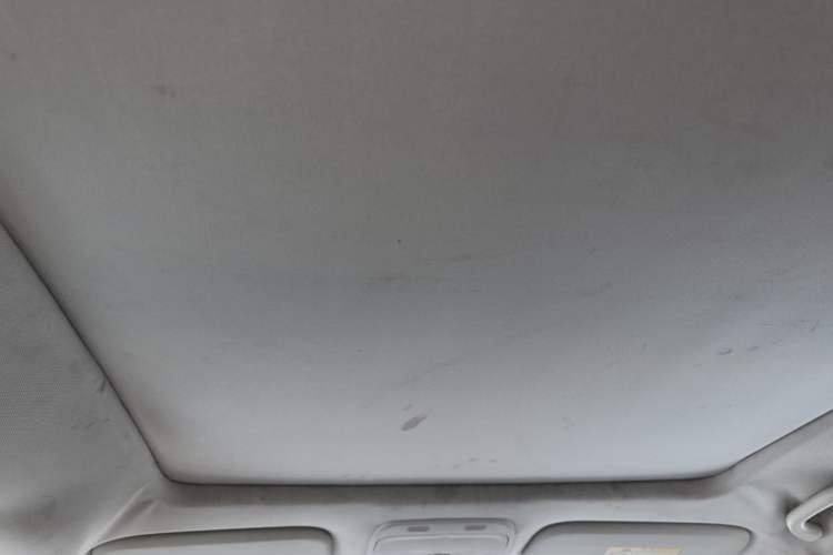 Used Soueast DX7 2015 1.5T Manual Luxury Model Headliner