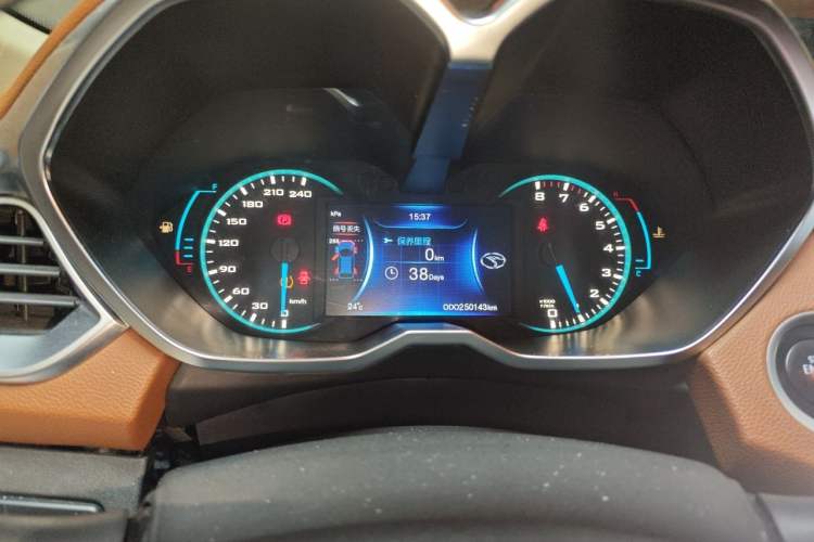 Used Soueast DX7 2015 1.5T Manual Luxury Model Instrument Cluster