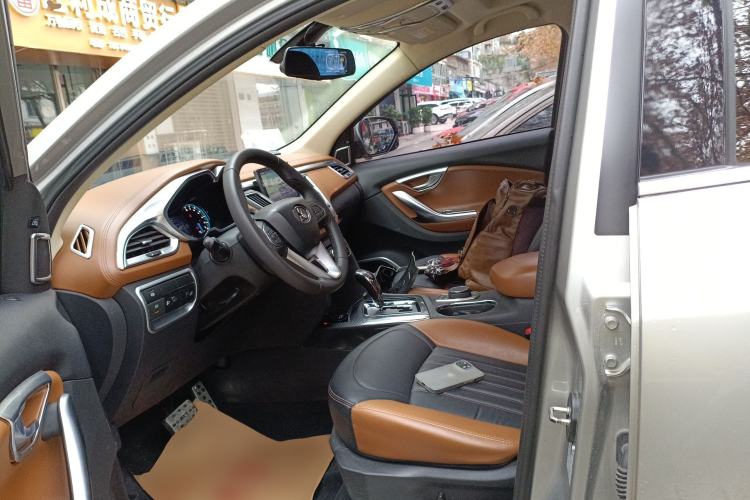 Used Soueast DX7 2015 1.5T Automatic Prestige Model Left Front Seat