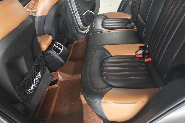 Used Soueast DX7 2015 1.5T Manual Luxury Model Left Rear Seat