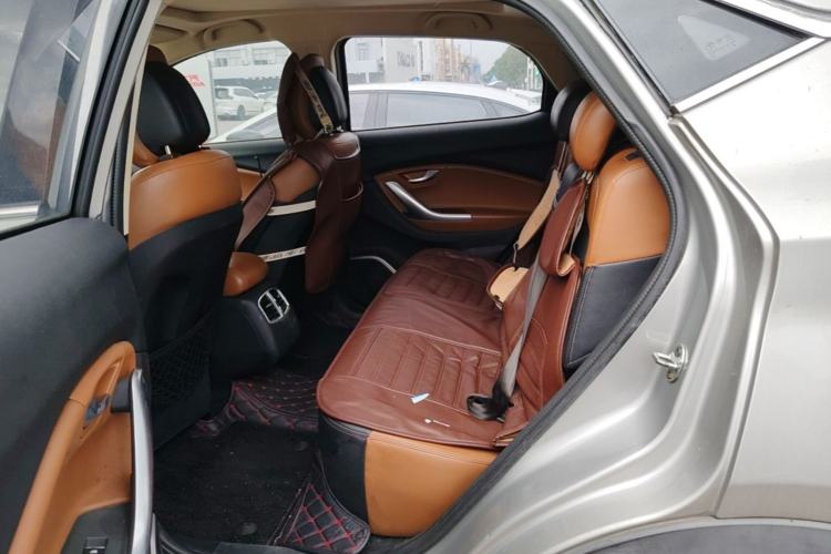 Used Soueast DX7 2015 1.5T Manual Luxury Model Left Rear Seat