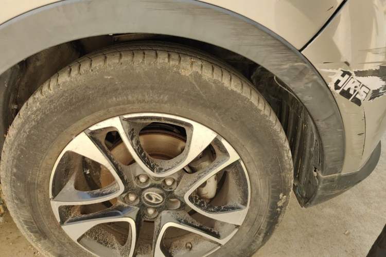 Used Soueast DX7 2015 1.5T Manual Luxury Model Right Front Wheel Hub