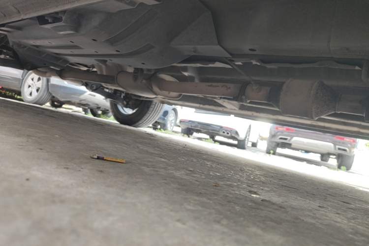 Used Soueast DX7 2015 1.5T Manual Luxury Model Right Side Sill