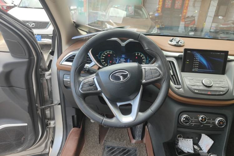 Used Soueast DX7 2015 1.5T Manual Luxury Model Steering Wheel