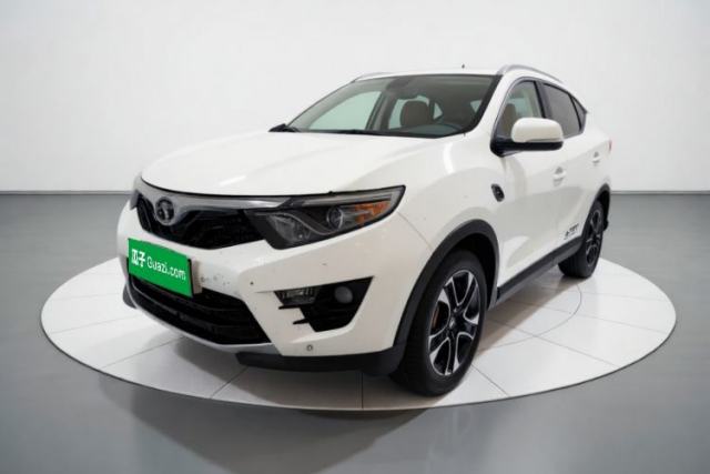 Gebrauchter Soueast DX7 2015 1.5T Manual Luxury Model