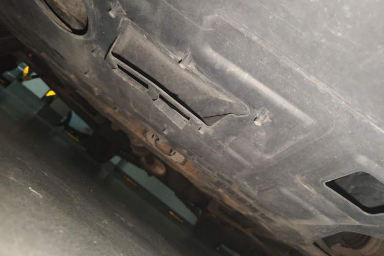 Used Soueast DX7 2015 1.5T Automatic Luxury Model Chassis Front