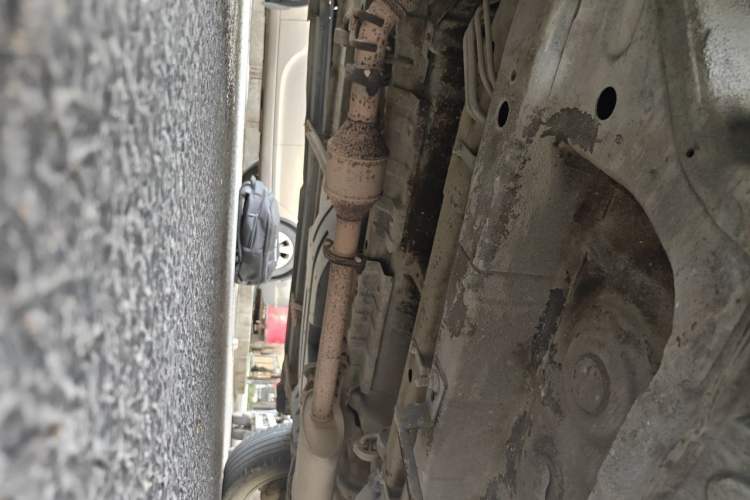 Used Soueast DX7 2015 1.5T Automatic Prestige Model Chassis Front Left