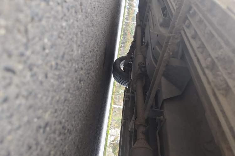 Used Soueast DX7 2015 1.5T Automatic Prestige Model Chassis Front Right
