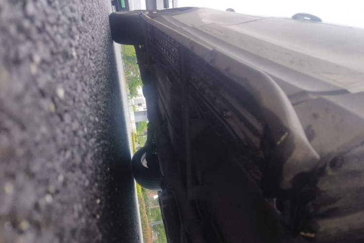Used Soueast DX7 2015 1.5T Automatic Prestige Model Chassis Front Right