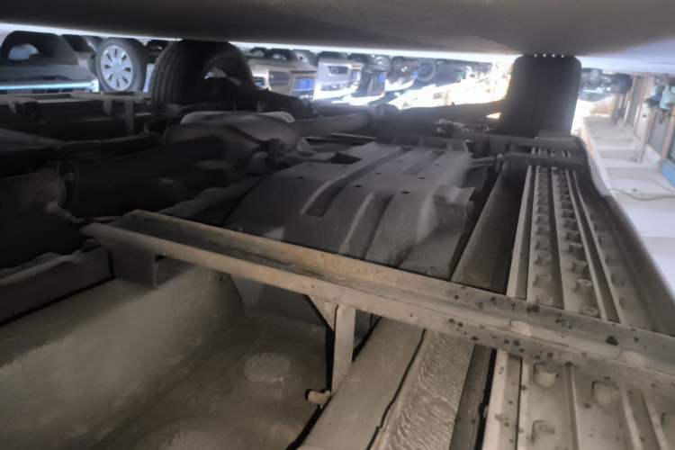 Used Soueast DX7 2015 1.5T Manual Elite Model Chassis Front Right