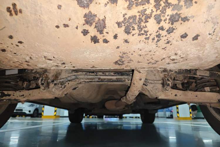 Used Soueast DX7 2015 1.5T Manual Luxury Model Chassis Rear