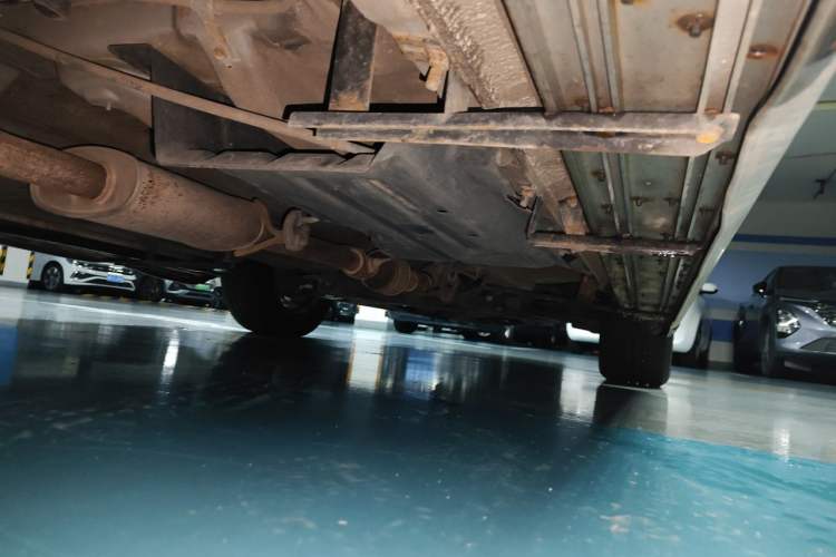 Used Soueast DX7 2015 1.5T Automatic Prestige Model Chassis Rear Right
