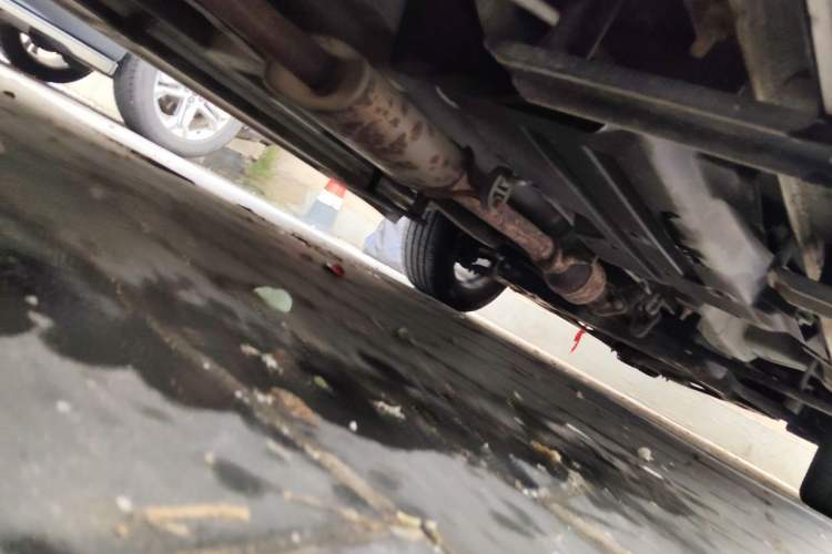 Used Soueast DX7 2015 1.5T Automatic Prestige Model Chassis Rear Right