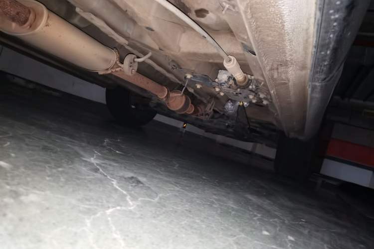 Used Soueast DX7 2015 1.5T Manual Luxury Model Chassis Rear Right