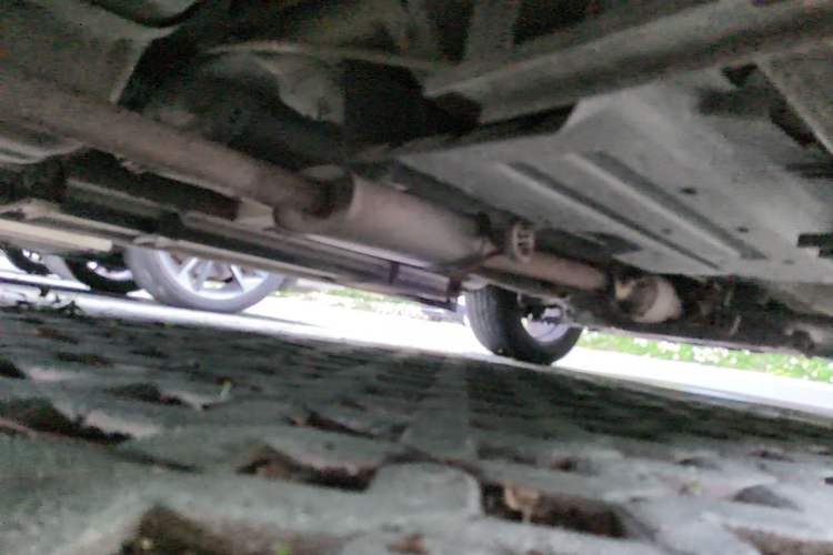 Used Soueast DX7 2015 1.5T Automatic Prestige Model Chassis Rear Right