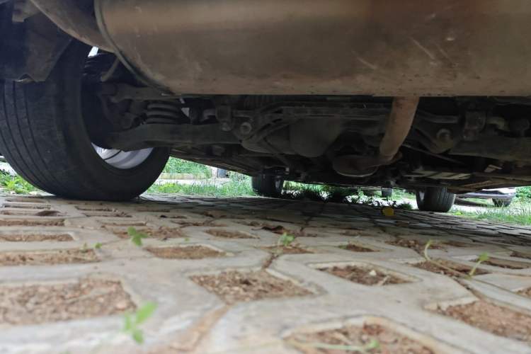 Used Soueast DX7 2015 1.5T Automatic Luxury Model Chassis Rear