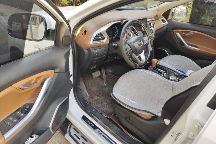 Used Soueast DX7 2015 1.5T Automatic Prestige Model Driver Seat
