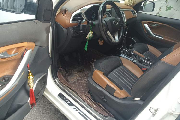 Used Soueast DX7 2015 1.5T Manual Luxury Model Driver Seat