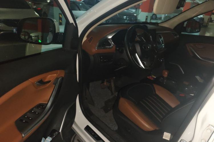 Used Soueast DX7 2015 1.5T Automatic Luxury Model Driver Seat