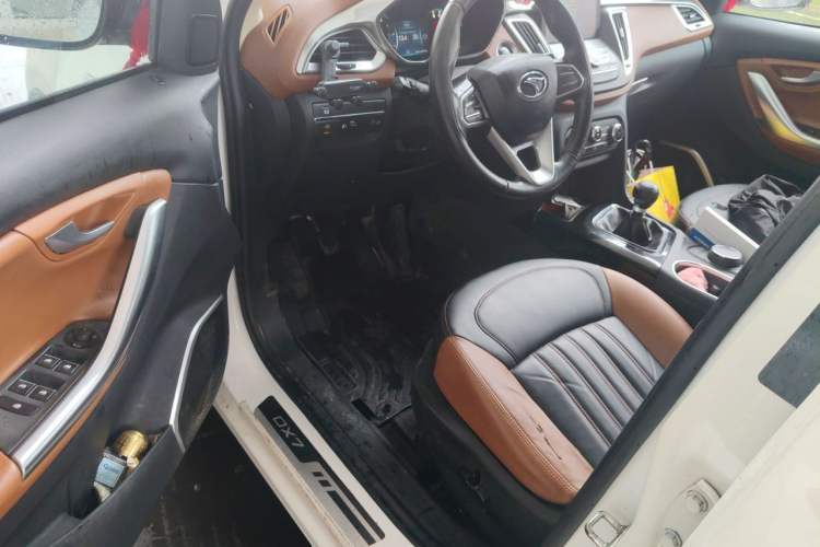 Used Soueast DX7 2015 1.5T Manual Luxury Model Driver Seat
