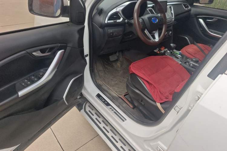 Used Soueast DX7 2015 1.5T Automatic Luxury Model Driver Seat