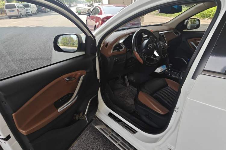 Used Soueast DX7 2015 1.5T Automatic Prestige Model Driver Seat
