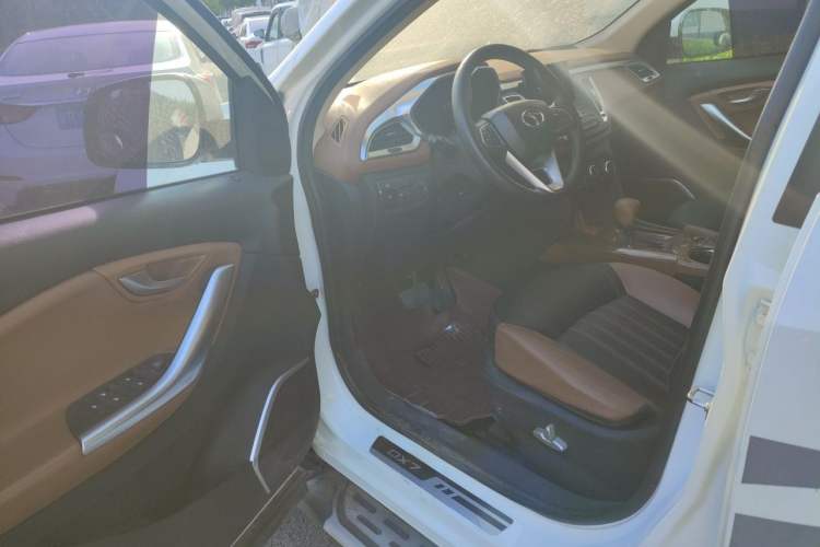 Used Soueast DX7 2015 1.5T Automatic Luxury Model Driver Seat