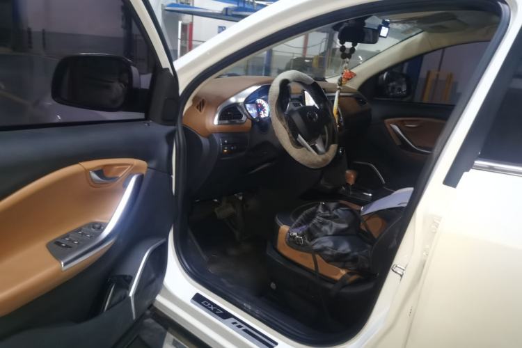 Used Soueast DX7 2015 1.5T Automatic Luxury Model Driver Seat