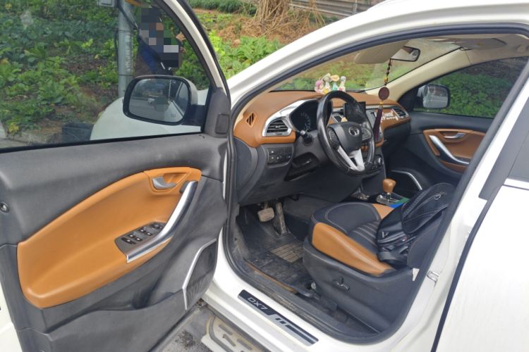 Used Soueast DX7 2015 1.5T Automatic Luxury Model Driver Seat
