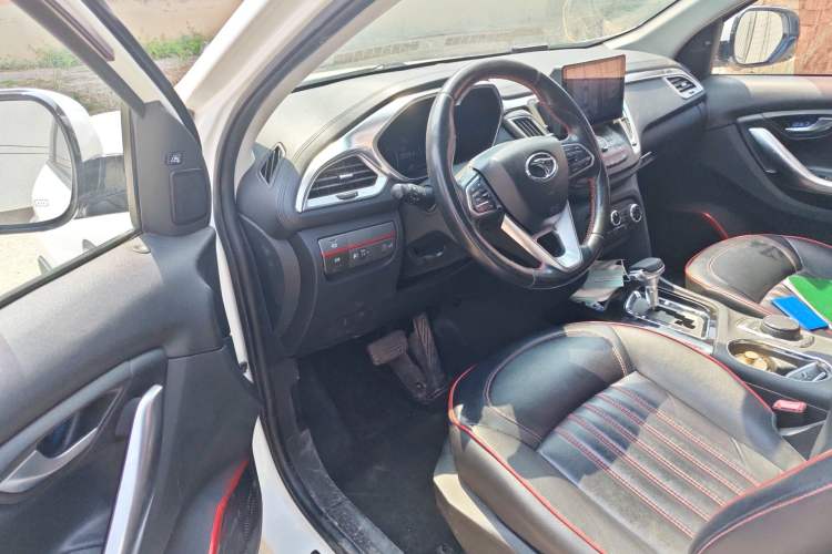Used Soueast DX7 2015 1.5T Automatic Prestige Model Driver Seat