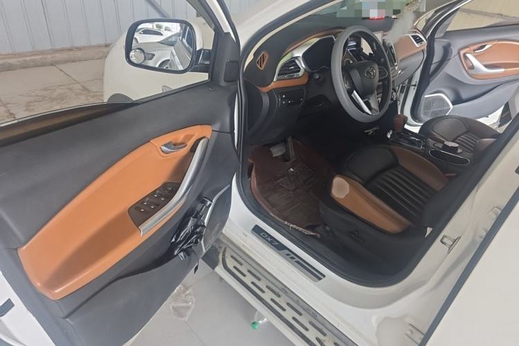 Used Soueast DX7 2015 1.5T Automatic Luxury Model Driver Seat