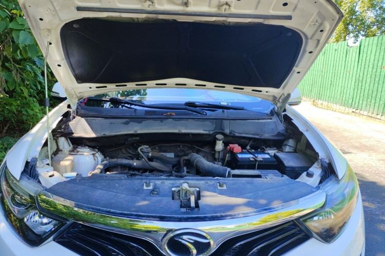 Used Soueast DX7 2015 1.5T Automatic Prestige Model Engine Bay
