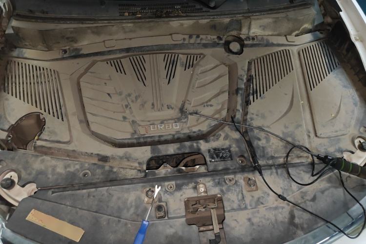 Used Soueast DX7 2015 1.5T Automatic Prestige Model Engine Bay