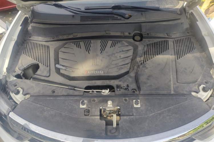 Used Soueast DX7 2015 1.5T Manual Elite Model Engine Bay