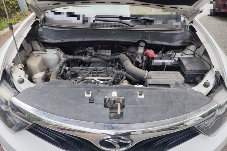 Used Soueast DX7 2015 1.5T Manual Luxury Model Engine Bay